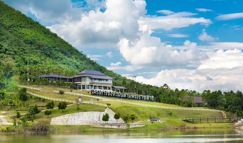 “ในหลวงร.9” น้ำพระทัยที่ไม่เลือนหายจากหัวใจคนไทย “คุณภาพชีวิต-สร้างอนาคต” ตามรอยเท้าพ่อของแผ่นดิน 