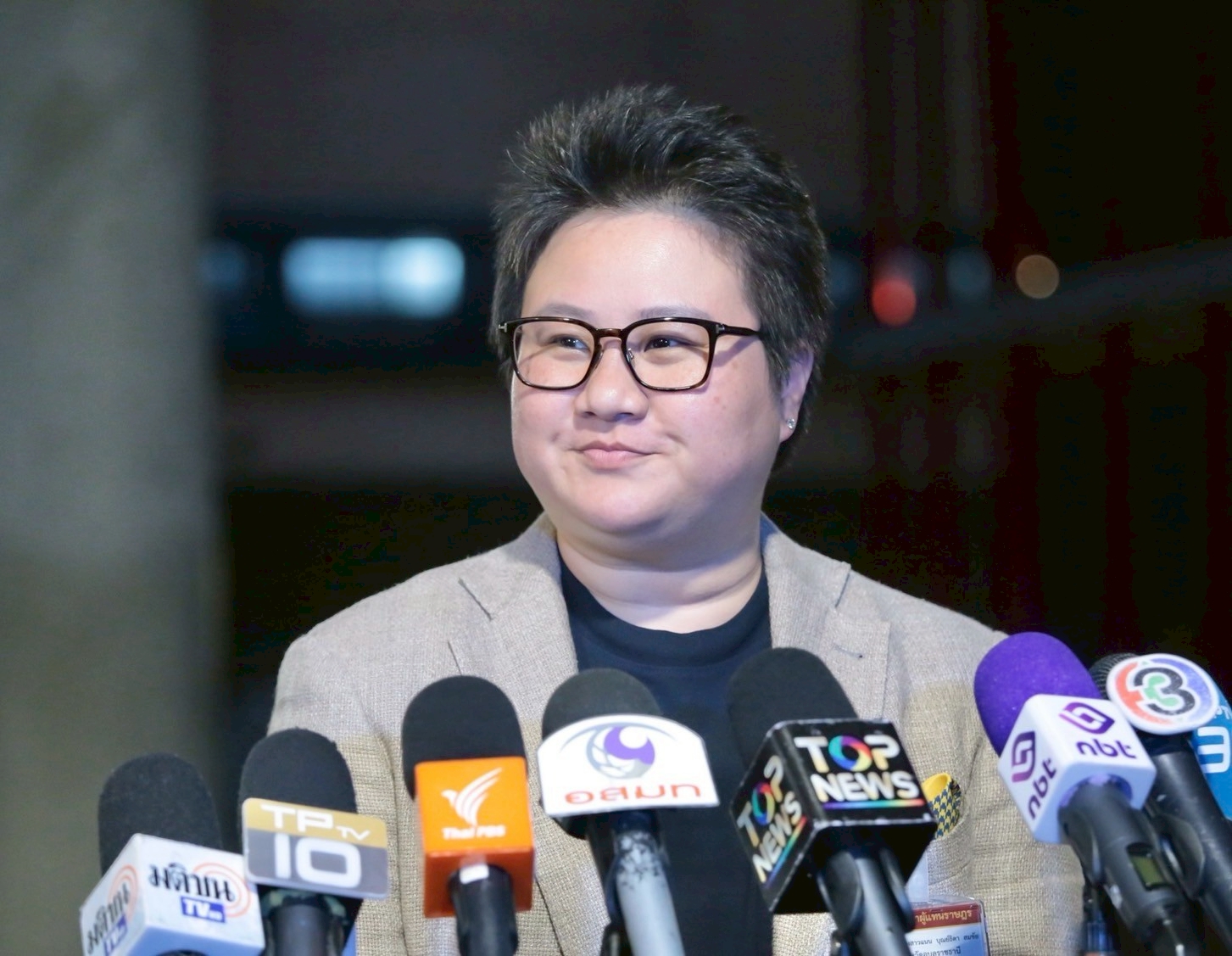 "แนน บุณย์ธิดา" เย้ย "พท." นั่งไม่ติดขนทัพใหญ่ลงหาเสียงเลือกตั้งซ่อมเมืองลำดวนกลัว "ภท."