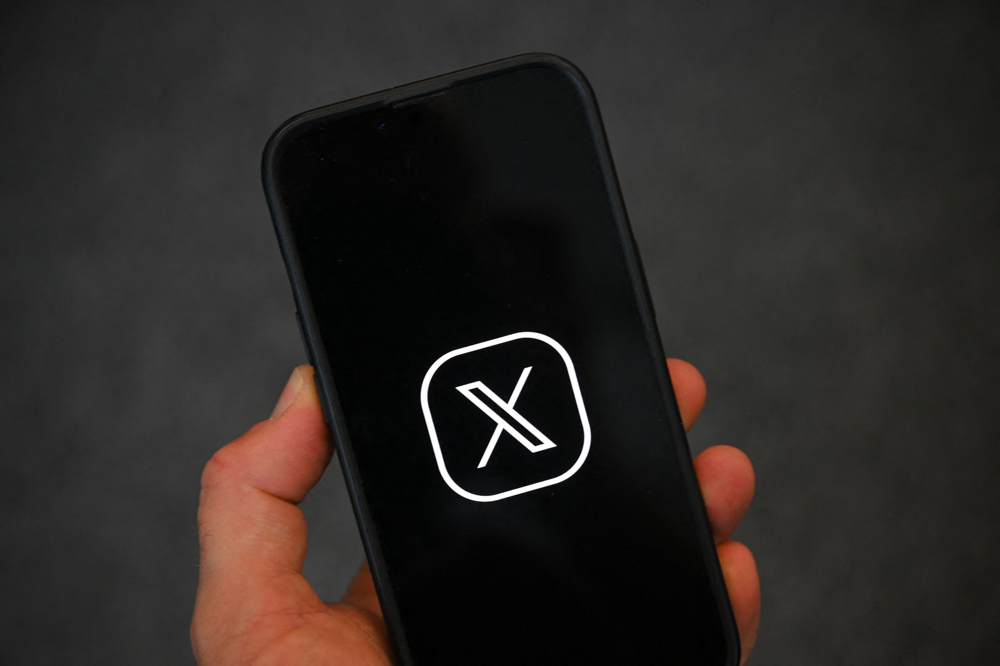ระทึก! แพลตฟอร์ม "X" ล่มทั่วโลก "อีลอน มัสก์" แฉถูกโจมตีทางไซเบอร์