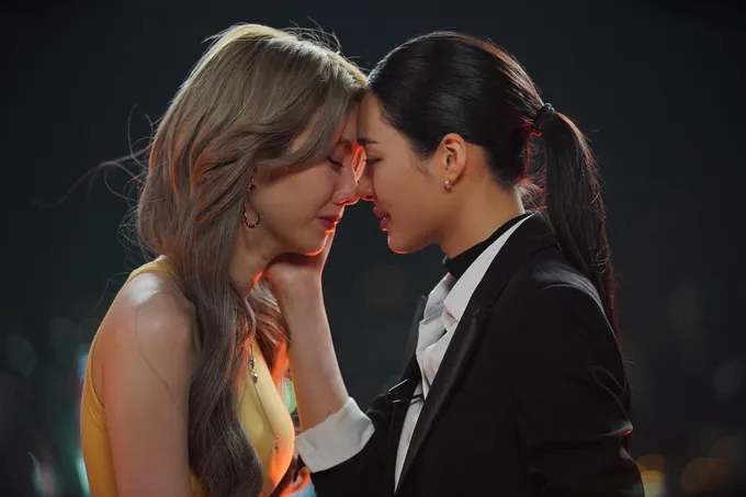 “หลิง – ออม” กลับมาทวงบัลลังก์ สานต่อความฟิน “เพียงเธอ Only You The Series” เปิดตำนานรักพร้อมกัน 18 ก.ค. นี้!