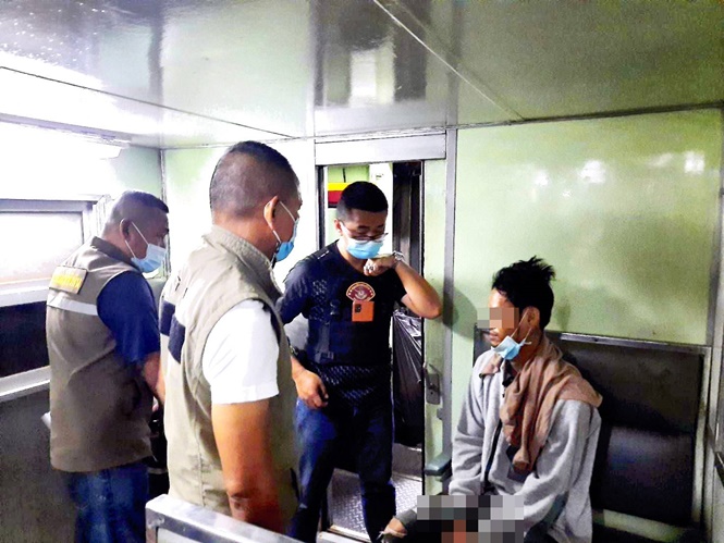 ตร.รถไฟรวบอดีตนักโทษตามหมายจับร่วมกันฆ่าผู้อื่นในเรือนจำ