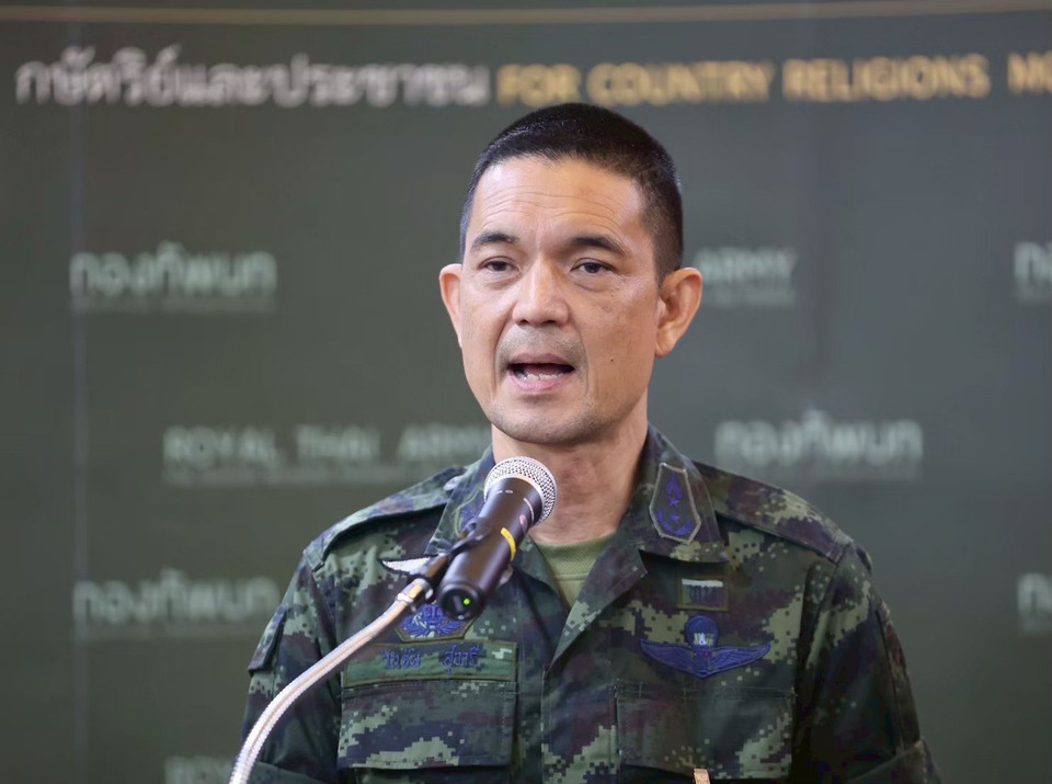 โฆษก ทบ. แจงยังไม่ชัด ปมปราสาทคนา หลังมีข่าวทหารเขมรรุกสร้างฐาน รอตรวจสอบกองทัพภาค 2 ย้ำ! ถ้าอยู่ในไทยต้องรื้อออก