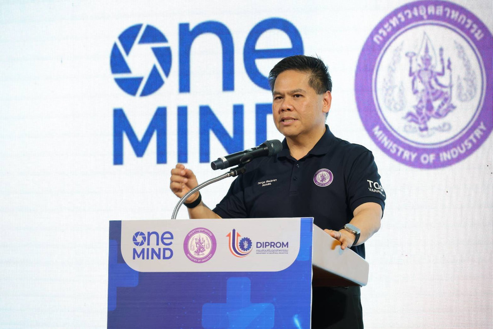 “วราวุธ” ลุยสุพรรณบุรี ดัน SME โตพุ่ง ฟื้นเศรษฐกิจรากหญ้า ตั้งเป้า GDP ขยับ 2–2.5%