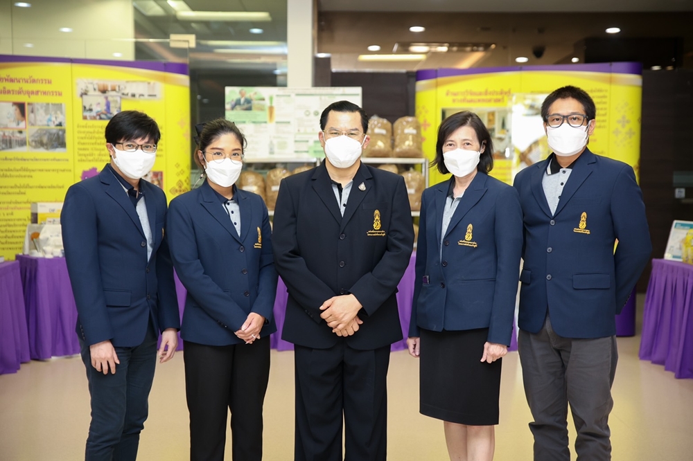 เปิดภารกิจ "มูลนิธิทันตนวัตกรรม" 10 ปีแห่งการค้นคว้า ปฏิบัติ และพัฒนา