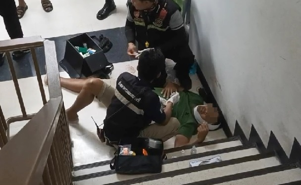 "เซียนพระ" ล้อมจับ "ตีนแมว" ฉกวัตถุมงคลงานประกวด หนีเตลิดโดดบันไดชั้น 3 อาการร่อแร่