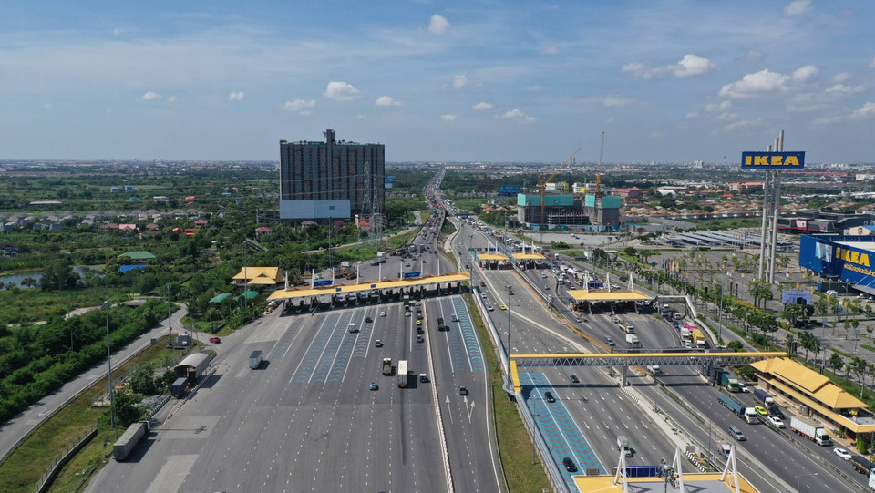 “พิพัฒน์” เผย ครม.ไฟเขียว “ขึ้นทางด่วนฟรี” บูรพาวิถี และ กาญจนาภิเษก 7 วัน รับปีใหม่ 69