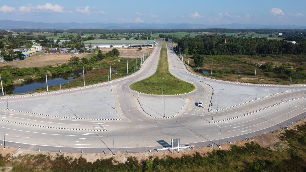 ทางหลวงชนบทกระตุ้นค้าชายแดน เปิดใช้ถนนผังเมืองรวมเมืองแม่สอด​ สร้างวงเวียนคชสารเป็นแลนด์มาร์คแห่งใหม่เสริมการท่องเที่ยว 