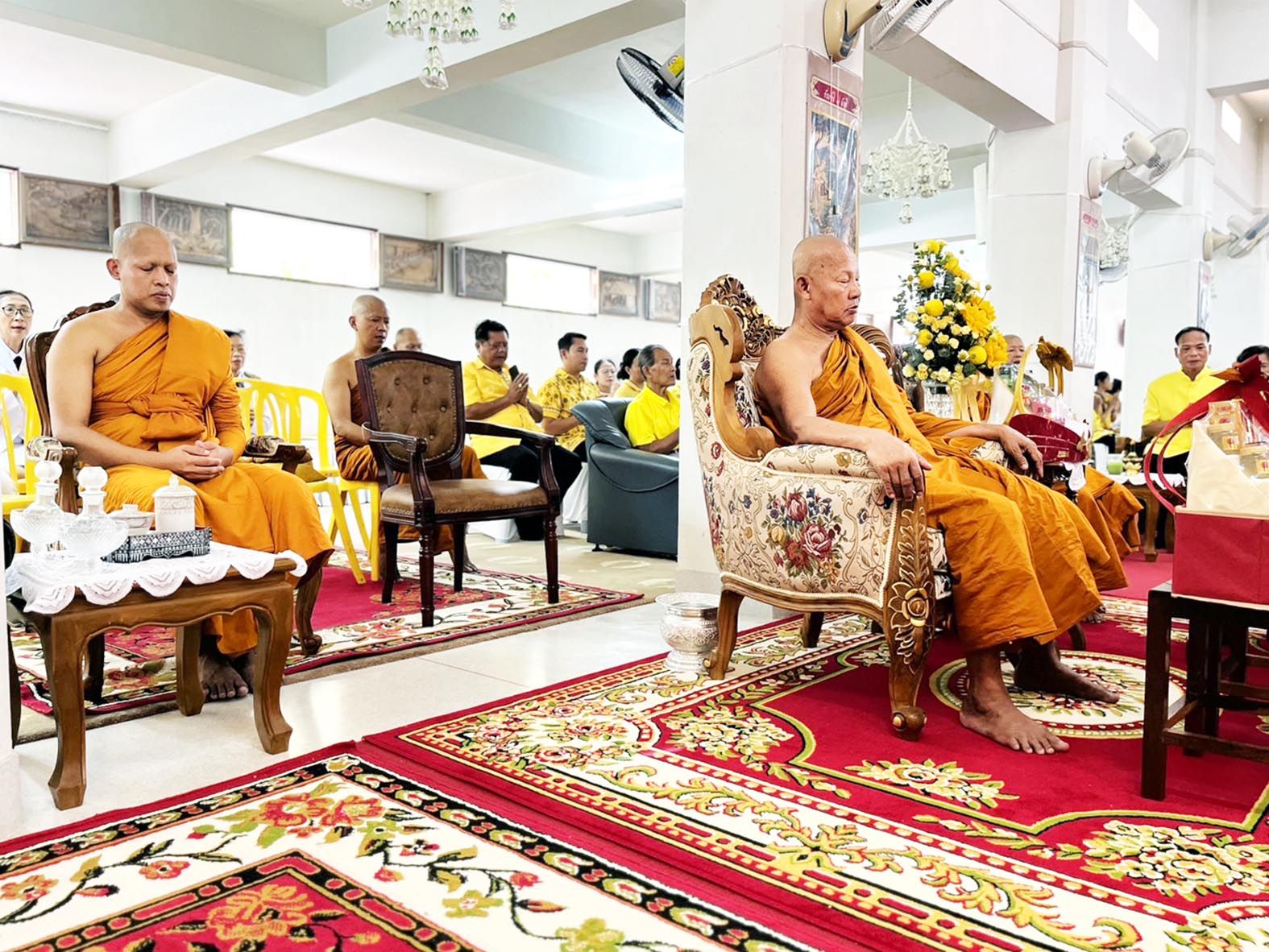 นายอำเภอหัวหิน ถวายมุทิตาพิธีฉลองพัดยศเปรียญธรรม 6 ประโยค เจ้าอาวาสวัดสุขสำราญ