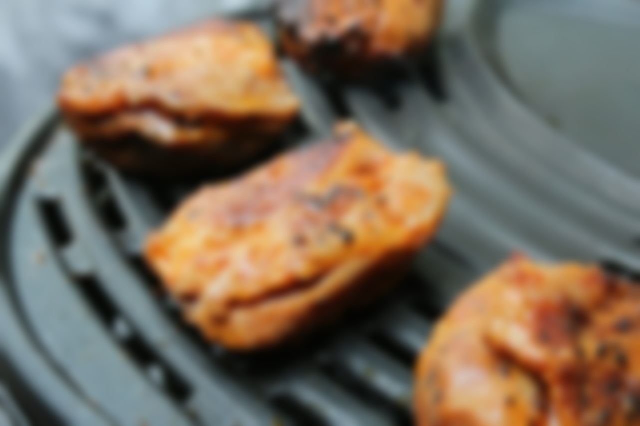 เขมรถูกใจสิ่งนี้! เจ้าของร้านหมูกระทะชาวกัมพูชาเปลี่ยนชื่อร้าน