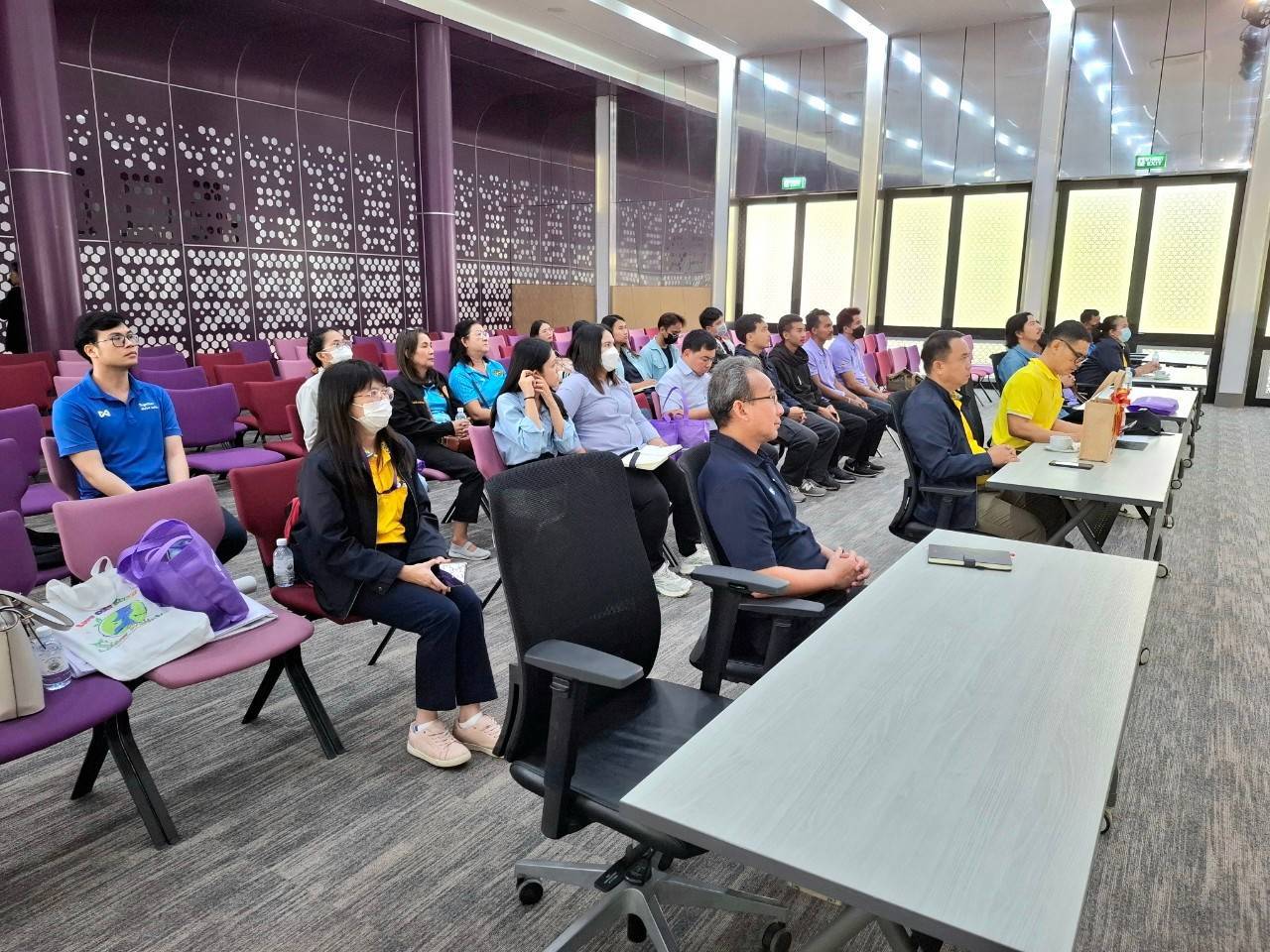 ต้อนรับคณะสำนักงานนิคมอุตสาหกรรมหนองแค ศึกษาดูงานด้านความปลอดภัยและสิ่งแวดล้อม