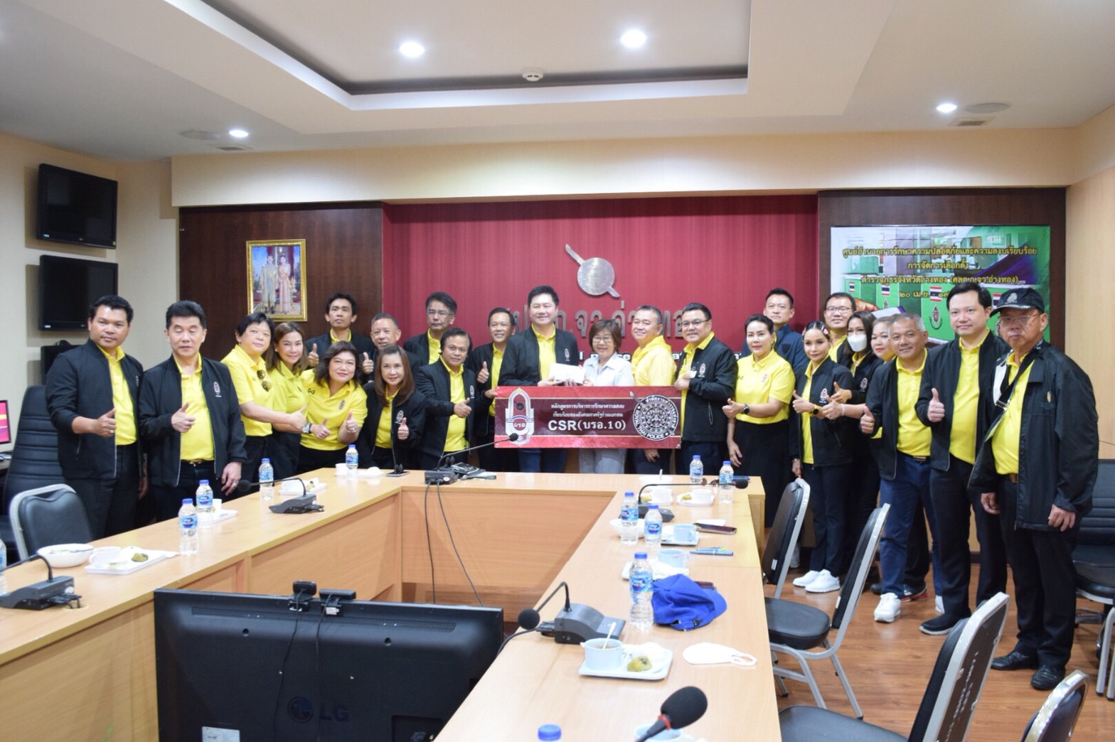 ผู้การฯอ่างทองต้อนรับคณะบรอ.รุ่นที่ 10 พร้อมร่วมทำกิจกรรมเฉลิมพระเกียรติสมเด็จพระราชินี