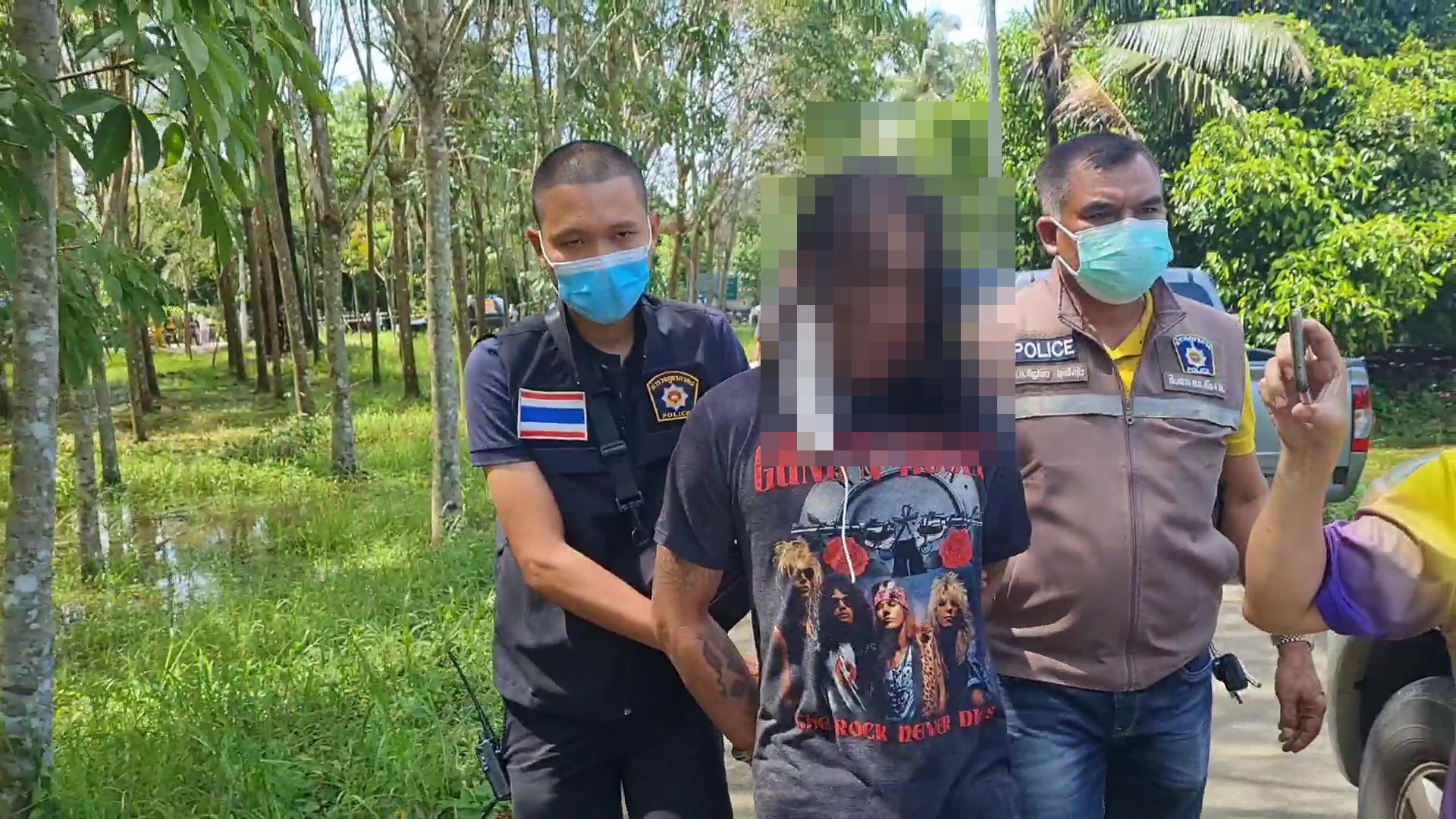 หนุ่มใหญ่เมาคลั่งฟันคู่อริไม่ยั้งดับกลางถนนอ้างขัดแย้งที่ดินถูกด่าบุพการี