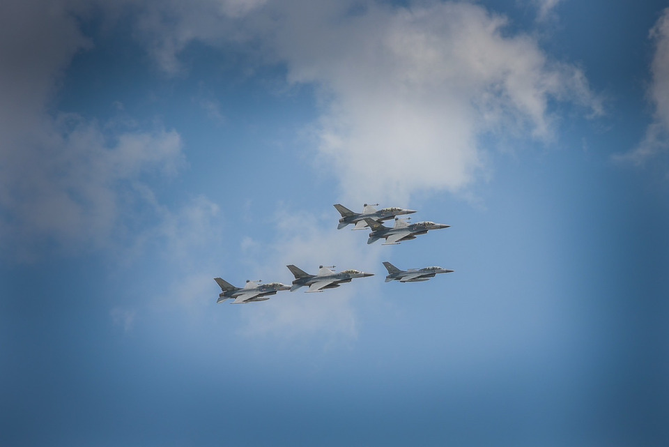 ทอ.แจง F16 ขึ้นบินกลางดึก เป็นการฝึกตามวงรอบทุกเดือน ยันอยู่ในน่านฟ้าไทย