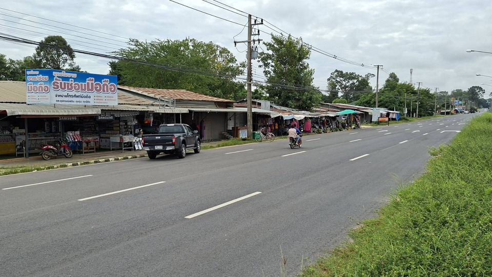 สุรินทร์ผวา! โดรนปริศนาบินว่อนชายแดนหลายสิบลำ ชาวบ้านจับตาหวั่นสอดแนม