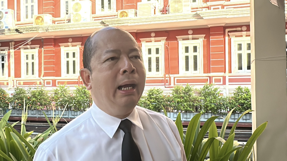 เลขาฯ สมช. ชี้ดับไฟใต้ต้องเดินหน้าพูดคุย ควบคู่ใช้กฎหมายเข้ม เชื่อผู้เห็นต่างกว่าครึ่งพร้อมเข้าสู่กระบวนการ
