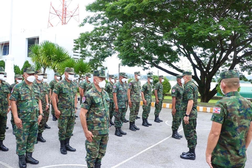 ผบ.กร.เยี่ยมกำลังพลนรข.เขตเชียงรายสร้างขวัญกำลังใจ