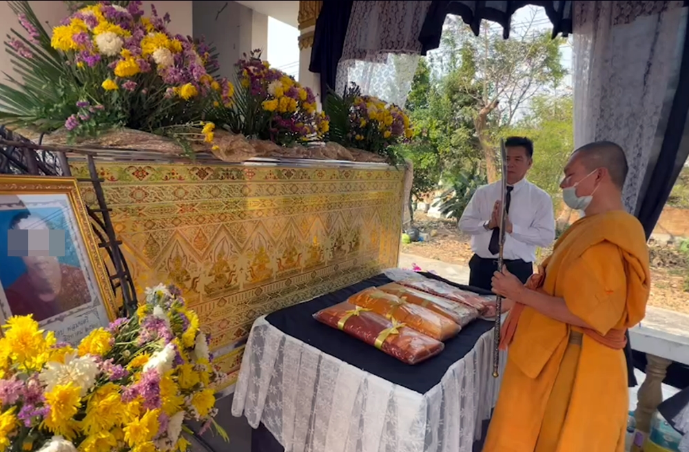 รออีกกี่ศพ!! กลุ่มผู้ค้าสลากฯ โวยหลังพ่อค้าขาพิการ “ผูกคอตาย” พิษโดนตัดโควต้า  