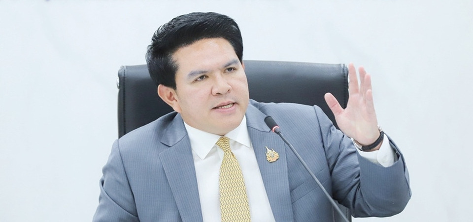 “สุรศักดิ์” เผยนายกฯ สั่งเข้มคัดกรองวีซ่าทุกประเภท จ่อตั้ง “ปกรณ์” นั่งคณะพิจารณา เตรียมให้ กต.เสนอเข้า ครม.พรุ่งนี้ 