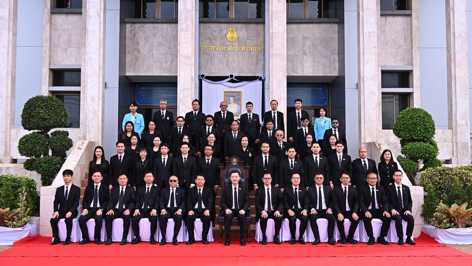 "ปธ.ศาลฎีกา" ตรวจเยี่ยมศาลกันทรลักษ์อนุมัติ สร้างบังเกอร์ศาลเเรก