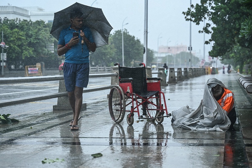 ไซโคลน “เฟนญาล” ถล่ม “อินเดีย-ศรีลังกา” คร่าชีวิตนับสิบศพ