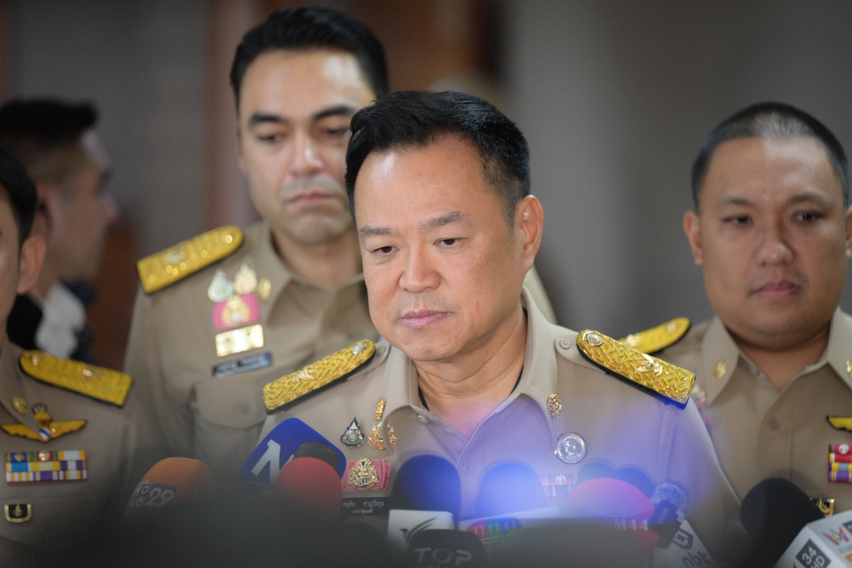 ”อนุทิน“ห่วงประชาชนชายแดนไทย-เมียนมา หลังกระสุนตก เตือนอย่าให้กระทบ พยักหน้ารับวางตัวหัวหน้าคณะพูดคุยสันติ