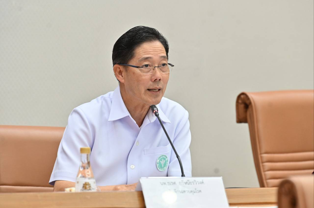 กรมควบคุมโรค แนะบุตรหลาน กลับบ้านสงกรานต์ มอบความห่วงใยให้สูงอายุ เดินมั่นคงไม่หกล้ม 