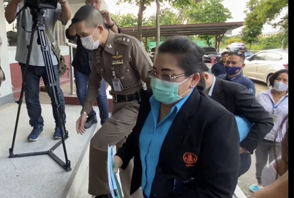 ผอ.คุรุสภาเข้าแจ้งความผู้บริหารโรงเรียนและครูพี่เลี้ยงแล้ว 