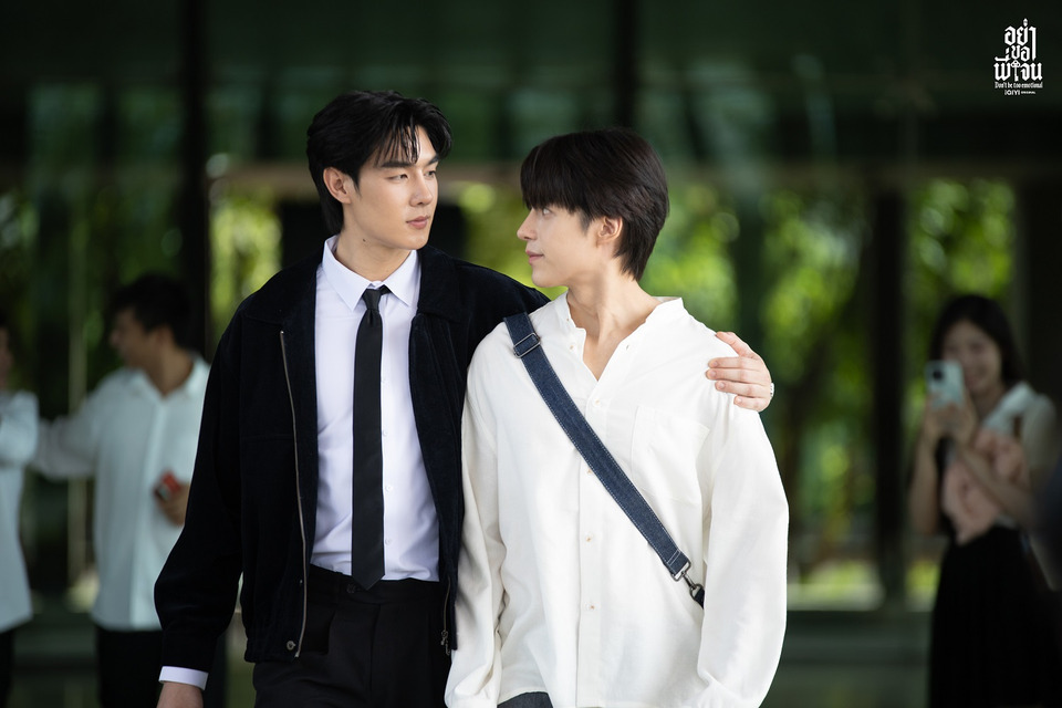 "เฮง" เริ่มระแวง! "กร" แฉความลับ "ตี๋" เขย่าความสัมพันธ์ ใน "Don’t Be Too Emotional อย่าขอพี่เจน" EP.2 ศุกร์นี้ห้ามพลาด!