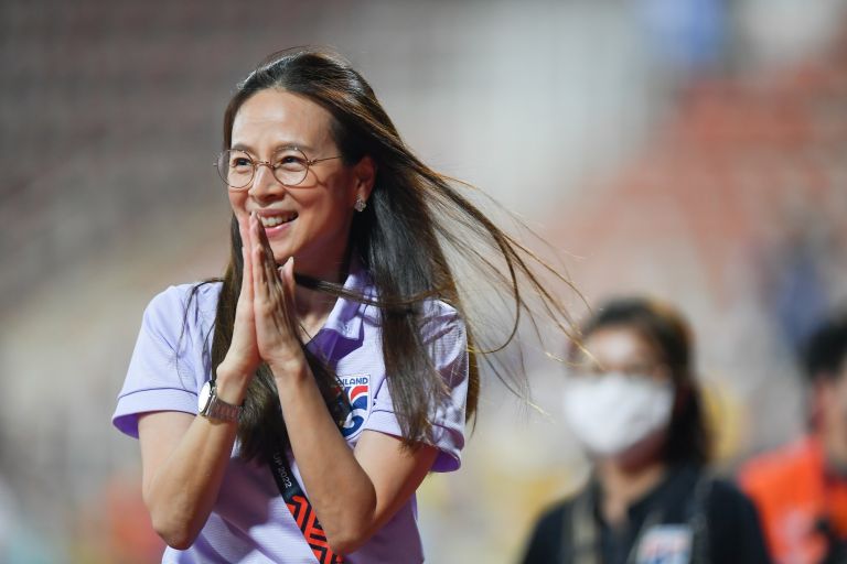 "มาดามแป้ง" เตรียมประเดิมควัก 10 ล้าน ซื้อเมมเบอร์ฟุตบอลไทยลีก 2023-24