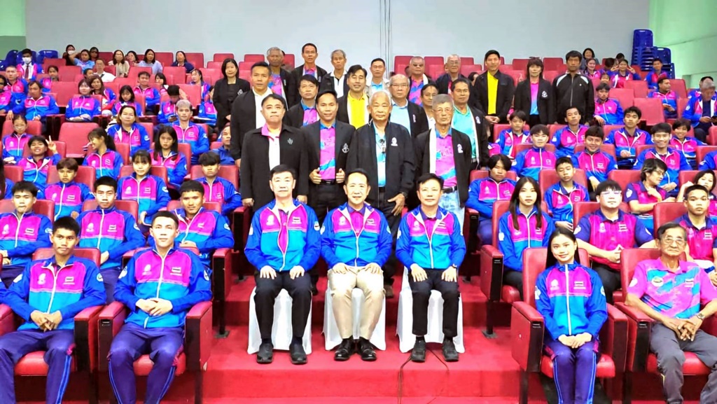 พ่อเมืองมหาชัย ให้โอวาทตัวแทนนักกีฬาจังหวัดสมุทรสาคร ในการแข่งขันกีฬาแห่งชาติ ครั้งที่ 49 "จันท์เกมส์"