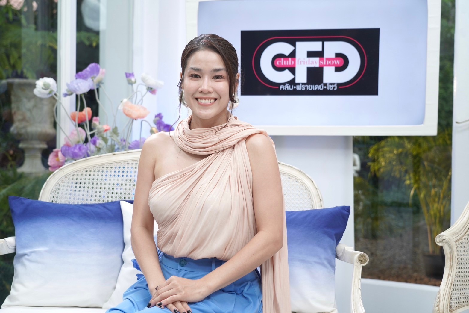 'กบ พิมลรัตน์'เปิดใจ กับชีวิตวัยเด็กที่ถูกเลี้ยงดูมาอย่างเข้มงวดตามวิถีกุลสตรีไทย 