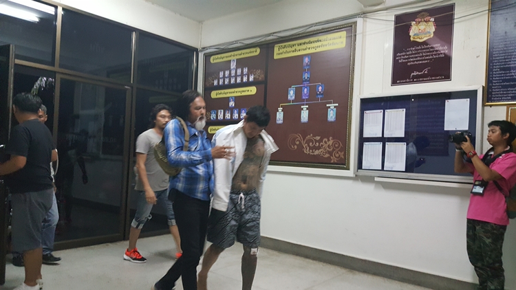 คนร้าย หนีหมายจับคดียาเสพติด ยิงฝ่าวงล้อม ทหารบาดเจ็บ 1 นาย 