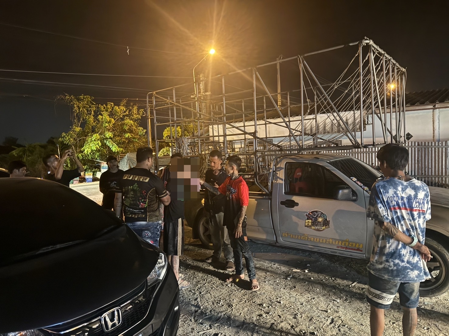 รวบหนุ่มเลือดร้อนปืนตบสาวยิงขึ้นฟ้าประกาศศักดาชายหาดพัทยา 