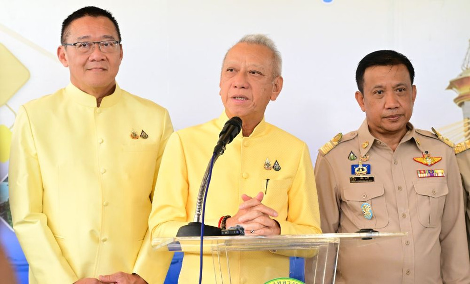 “พิพัฒน์” เดินหน้าขับเคลื่อนทางหลวงชนบท สะพานเศรษฐกิจ - ถนนปลอดภัย เพื่อคุณภาพชีวิตประชาชนใน 4 เดือนเห็นผล  