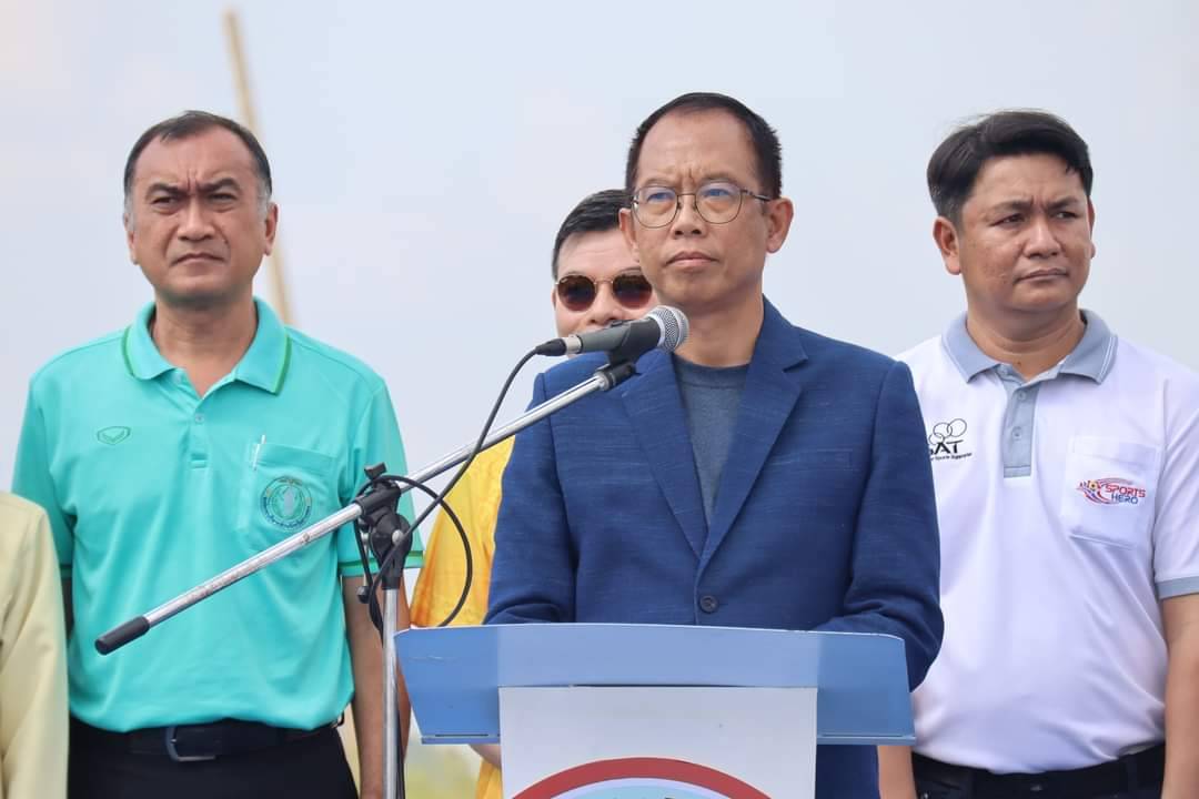รองผู้ว่าฯอ่างทองเปิดพิธีการแข่งขันฟุตบอล Angthong football festival 2024 ชูศักยภาพการท่องเที่ยวเชิงกีฬา  
