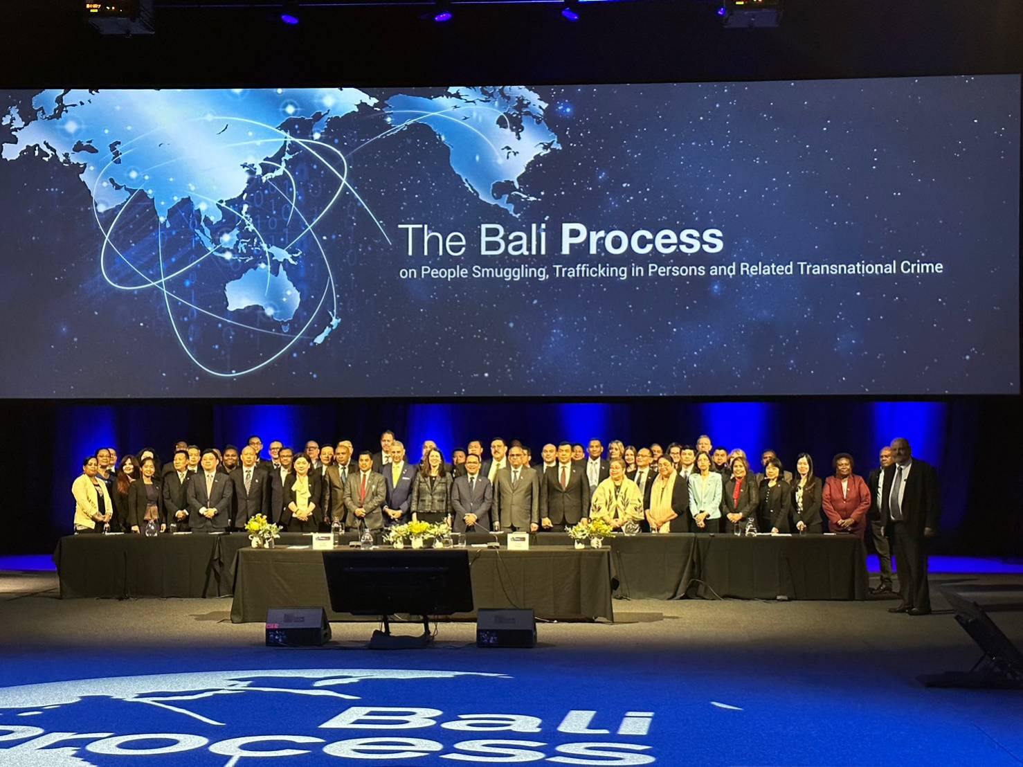 "บิ๊กโจ๊ก"บินลัดฟ้าร่วมคณะผู้แทนไทย ประชุมกลไกแก้ไขค้ามนุษย์ Bali Process  