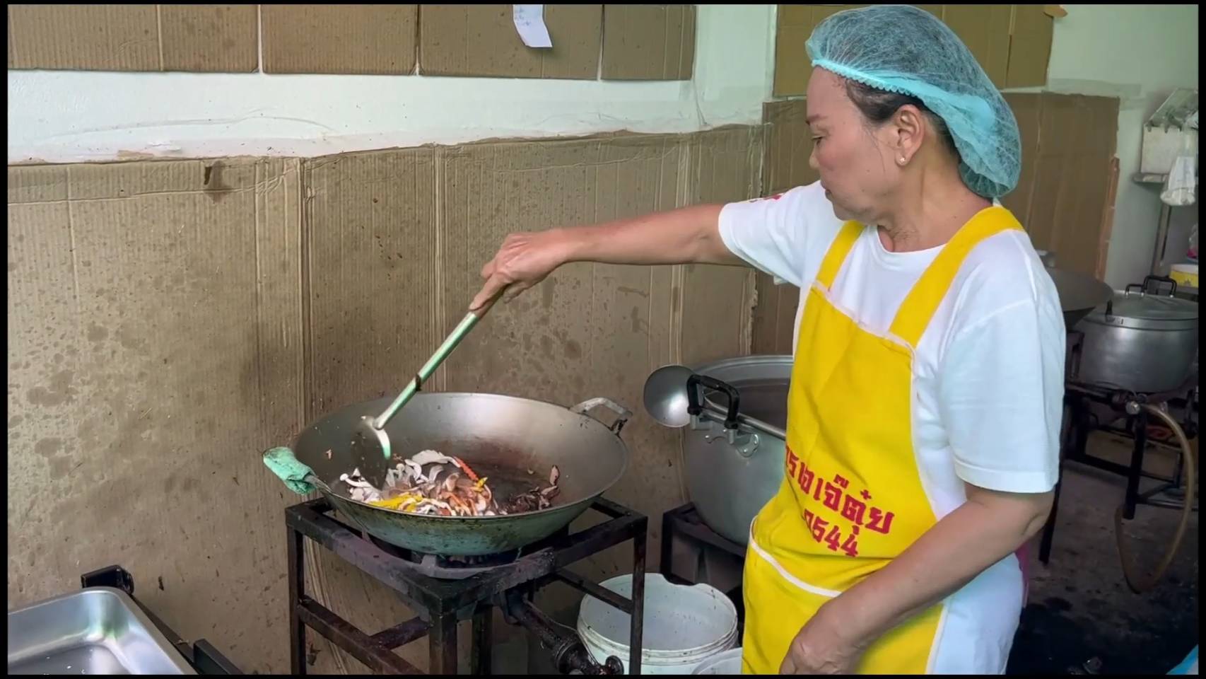แม่ค้าผักระบุกินเจปีนี้เงียบเหงา เพราะผักแพง ยอดขายลดลง