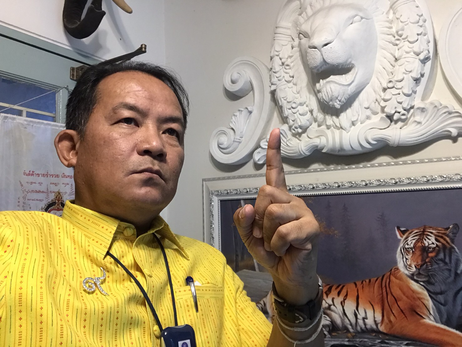 'ศรีสุวรรณ'ร้องมหาเถรสมาคม-สำนักพุทธฯจัดการ 2 ภิกษุอลัชชีไลฟ์สดเอาธรรมะมาทำตลกขบขัน