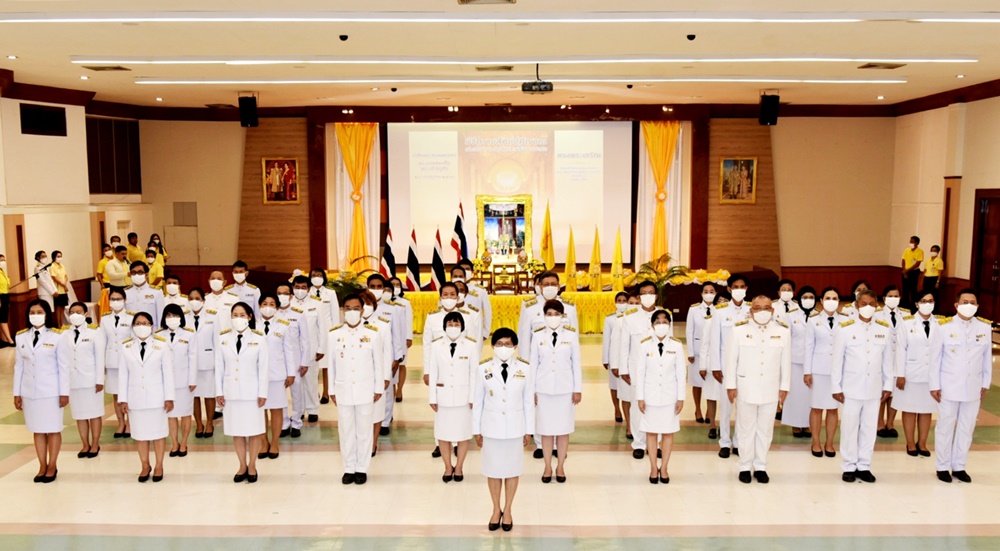 พด. ร่วมลงนามถวายพระพรชัยมงคลพระบาทสมเด็จพระวชิรเกล้าเจ้าอยู่หัว รัชกาลที่ 10