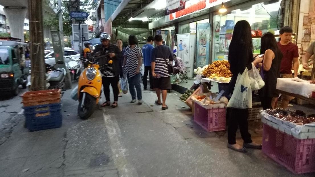  หาบเร่แผงลอยเฮ !! กทม.ไฟเขียวพื้นที่ทำการค้า 2 ปี  บรรเทาผลกระทบโควิด
