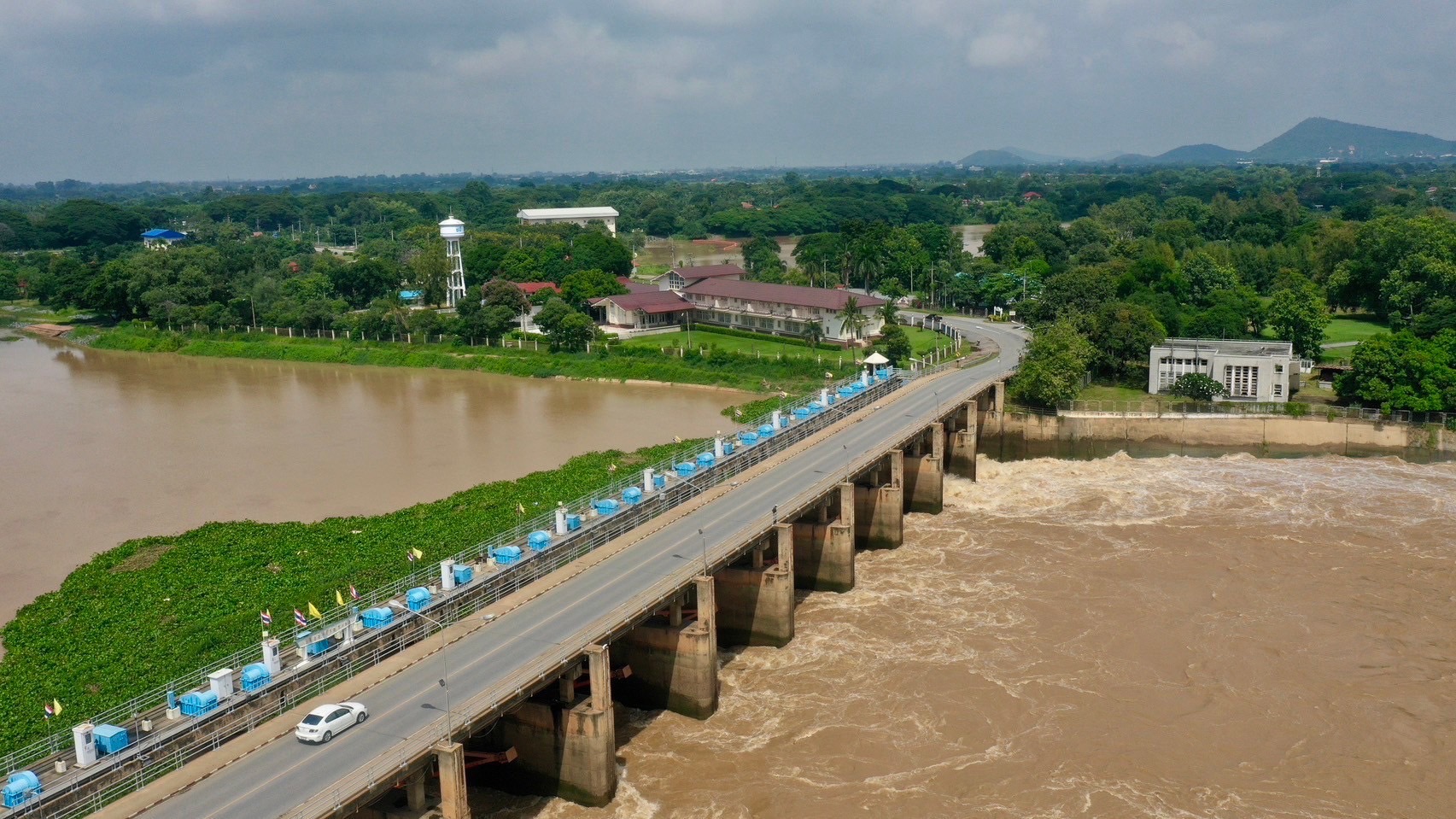 สู้สุดใจ!! กรมชลฯ ใช้เขื่อนเจ้าพระยาจัดการน้ำเหนือ ลดผลกระทบประชาชน