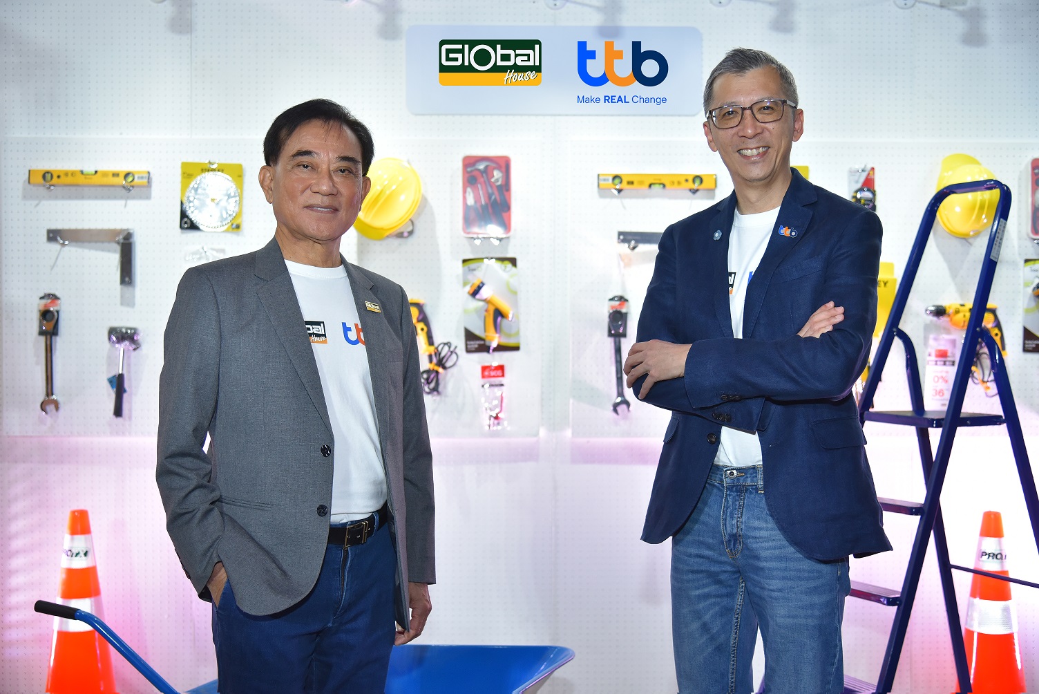"ทีทีบี" จับมือ "โกลบอลเฮ้าส์" เปิดตัวบัตรเครดิต และบัตรกดเงินสดร่วม ttb Global House สร้างปรากฏการณ์ช้อปของแต่งบ้านและอุปกรณ์ก่อสร้าง