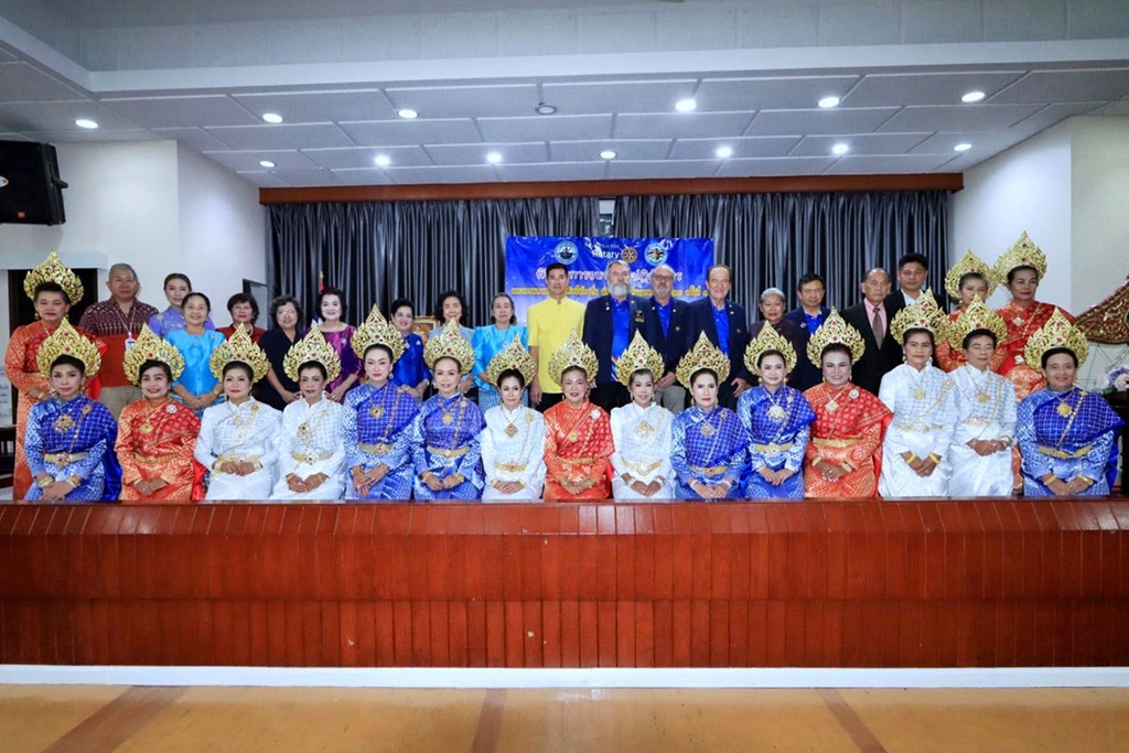ทม.หัวหิน เปิดอบรมดนตรี-นาฎศิลป์ เตรียมรำถวายสักการะบูรพมหากษัตริย์ไทย 5 ธ.ค.นี้