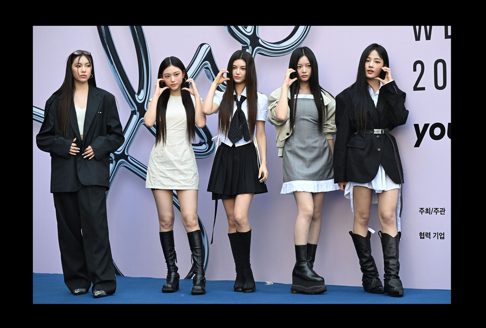 สกู๊ปไลฟ์สไตล์ : เจาะเทรนด์ "Acubi" แฟชั่นเกาหลีสุดเท่! แบบฉบับ "K-Pop"