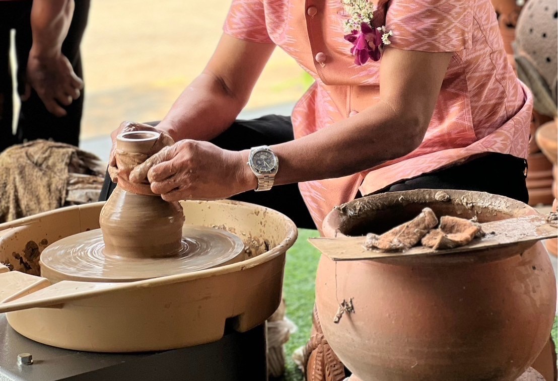 โคราชปลุกตำนานดินเผาด่านเกวียน กระตุ้นเศรษฐกิจท้องถิ่น จัดถนนวัฒนธรรมให้นักท่องเที่ยวสัมผัสแหล่งผลิตเครื่องปั้นระดับโลกใกล้ชิด