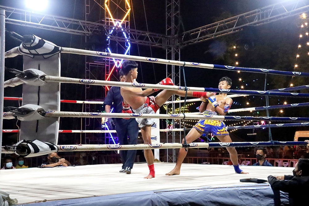พ่อเมืองประจวบฯ เปิด “ศึกจ้าวมวยไทย” ในงาน มหัศจรรย์เมืองสามอ่าว 