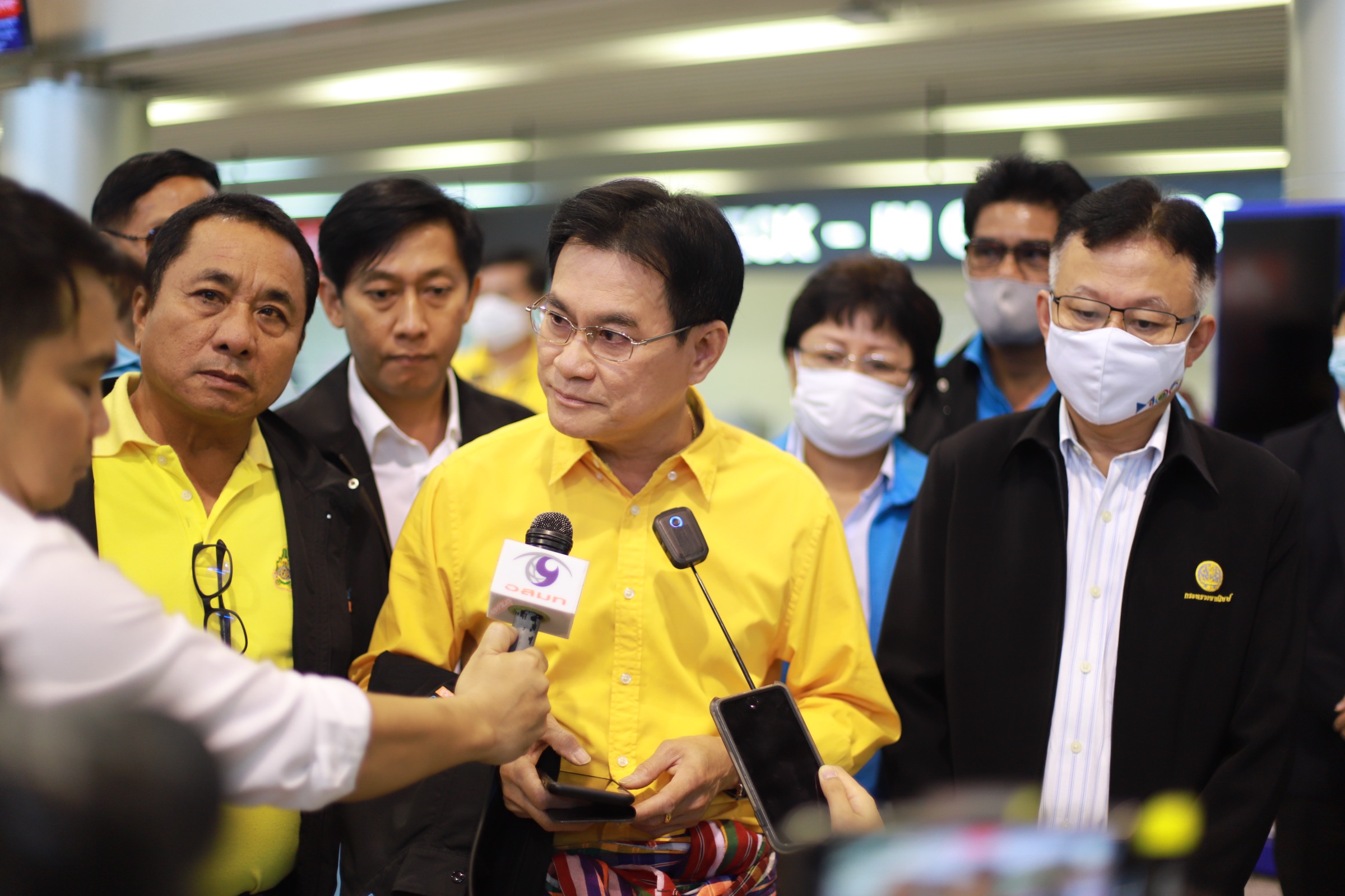 'จุรินทร์' ย้ำจุดยืน ปชป.แก้ รธน. คือทางออกประเทศ สั่งกรรมาธิการ-วิปพรรคเร่งเจรจาพรรคร่วม