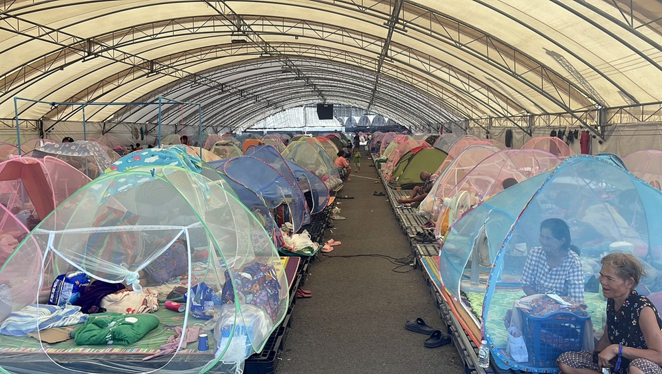 บุรีรัมย์ไฟเขียว! อนุญาตผู้อพยพบางส่วนกลับบ้าน หลังสถานการณ์ชายแดนเสียงปืนเบาลง