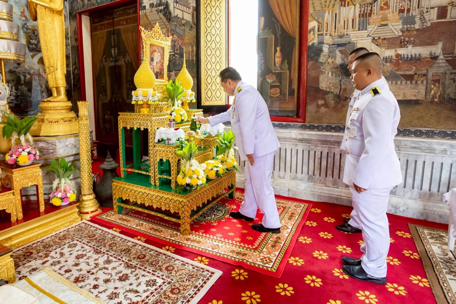 ผู้ว่าฯอ่างทองเป็นประธานพิธีถวายเทียนพรรษาพระราชทาน ถวายเป็นพุทธบูชา เนื่องในวันอาสาฬหบูชาและวันเข้าพรรษา ประจำปี 2568 