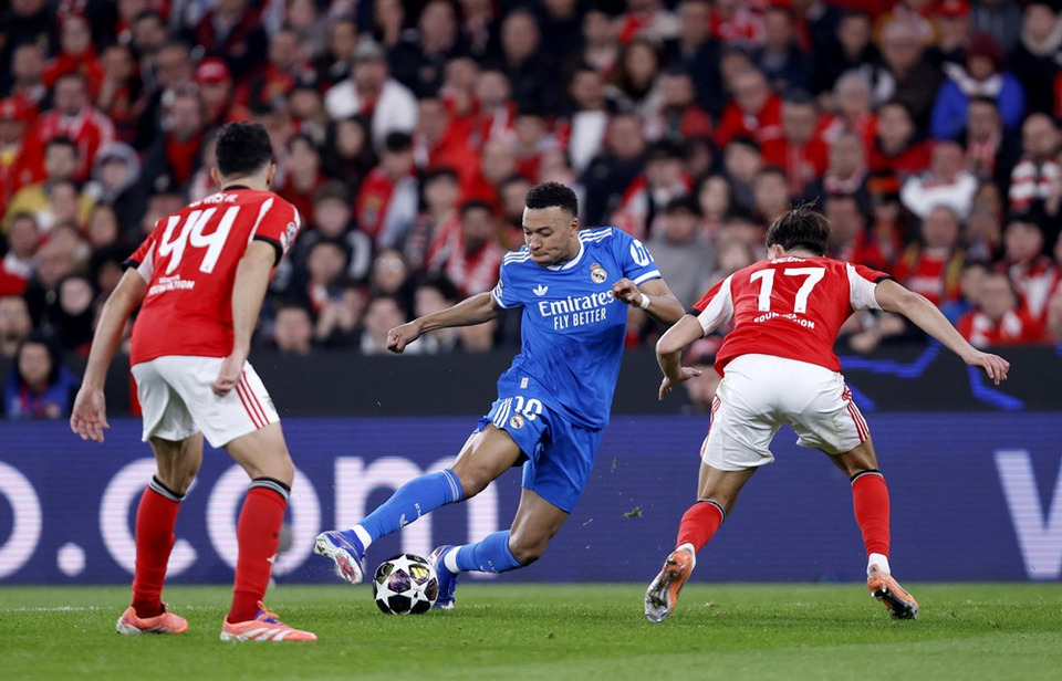 “กาลาตาซาราย” ถล่มยูเวนตุส 5-2 “มาดริด”เฉือนเบนฟิก้า “เปแอสเช”บุกเชือดโมนาโก สรุปผลบอล ยูฟ่า แชมเปียนส์ ลีกครบทุกคู่